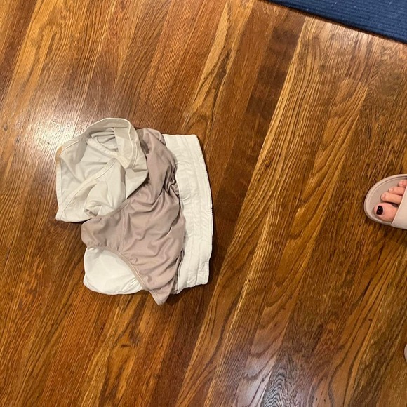 Lululemon shorts - Picture 2 of 5